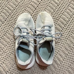 Womens size 7.5. Youth size 6 adidas grey and white tennis shoes.